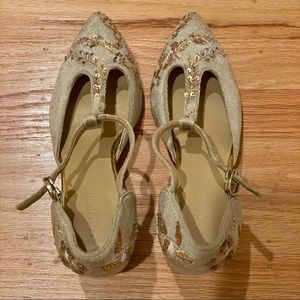 Molifusu embroidered velvet sandals